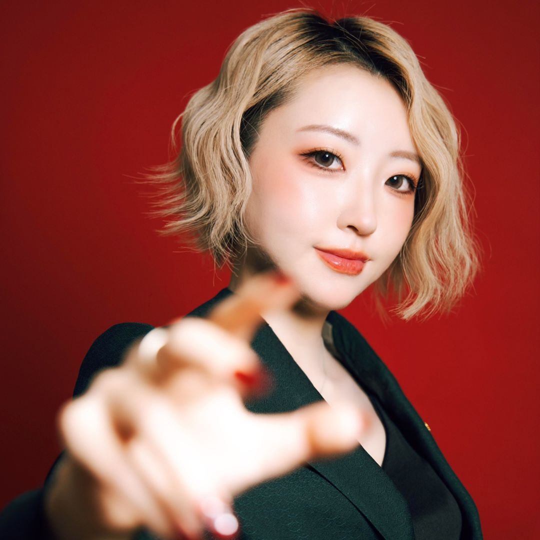 代表の村田葵